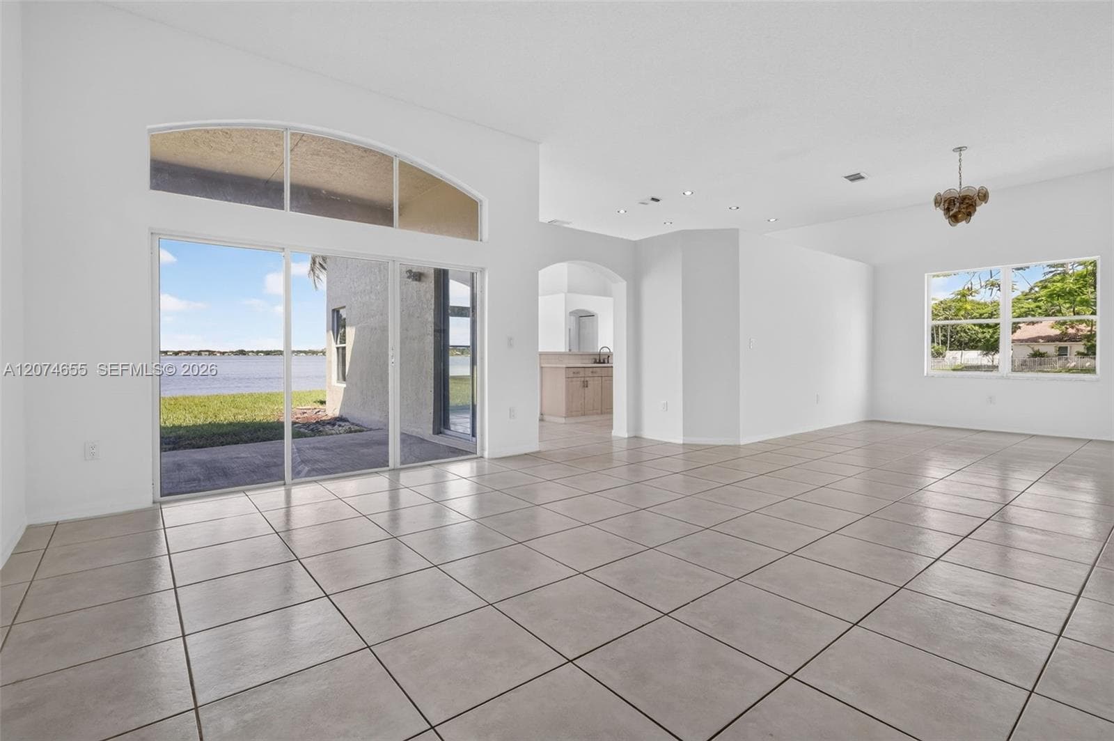 2342 NW 184th Ter, Pembroke Pines, FL 33029 photo 2