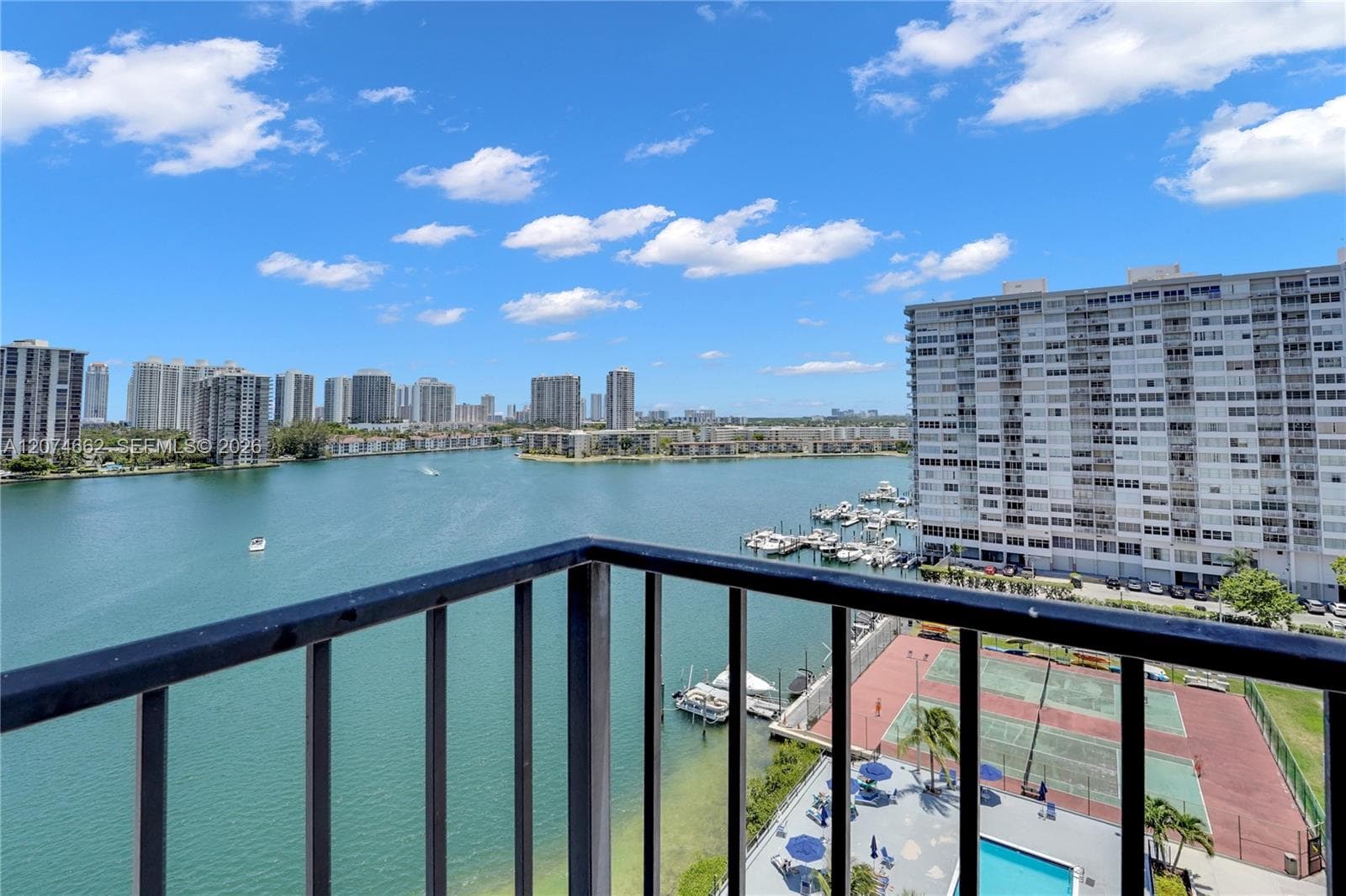 2780 NE 183rd St # 1114, Aventura, FL 33160 photo 2