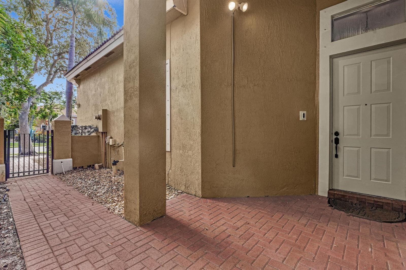 5828 NW 121st Avenue, Coral Springs, FL 33076 photo 4