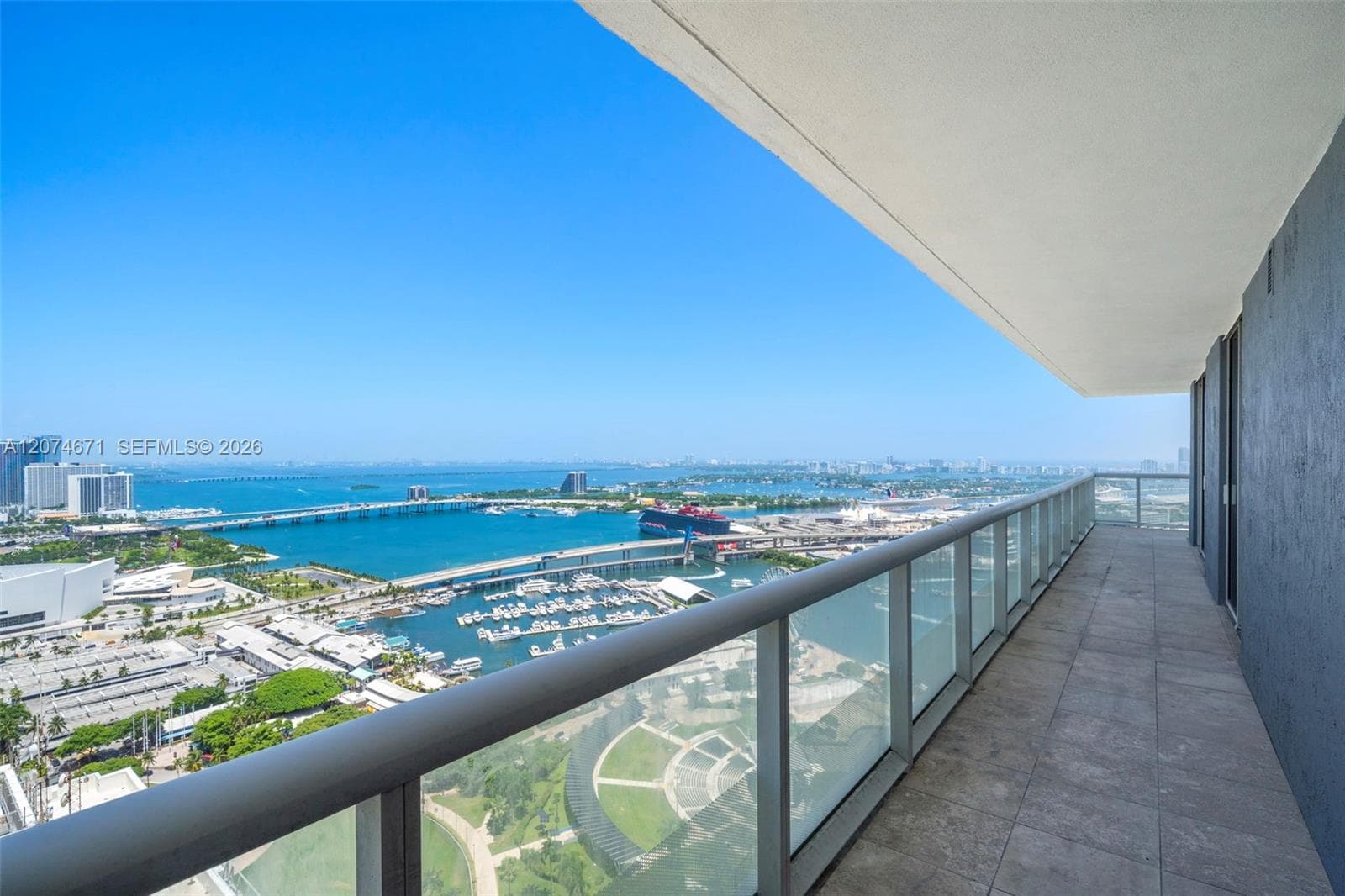 50 Biscayne Blvd # 4402, Miami, FL 33132 photo 4