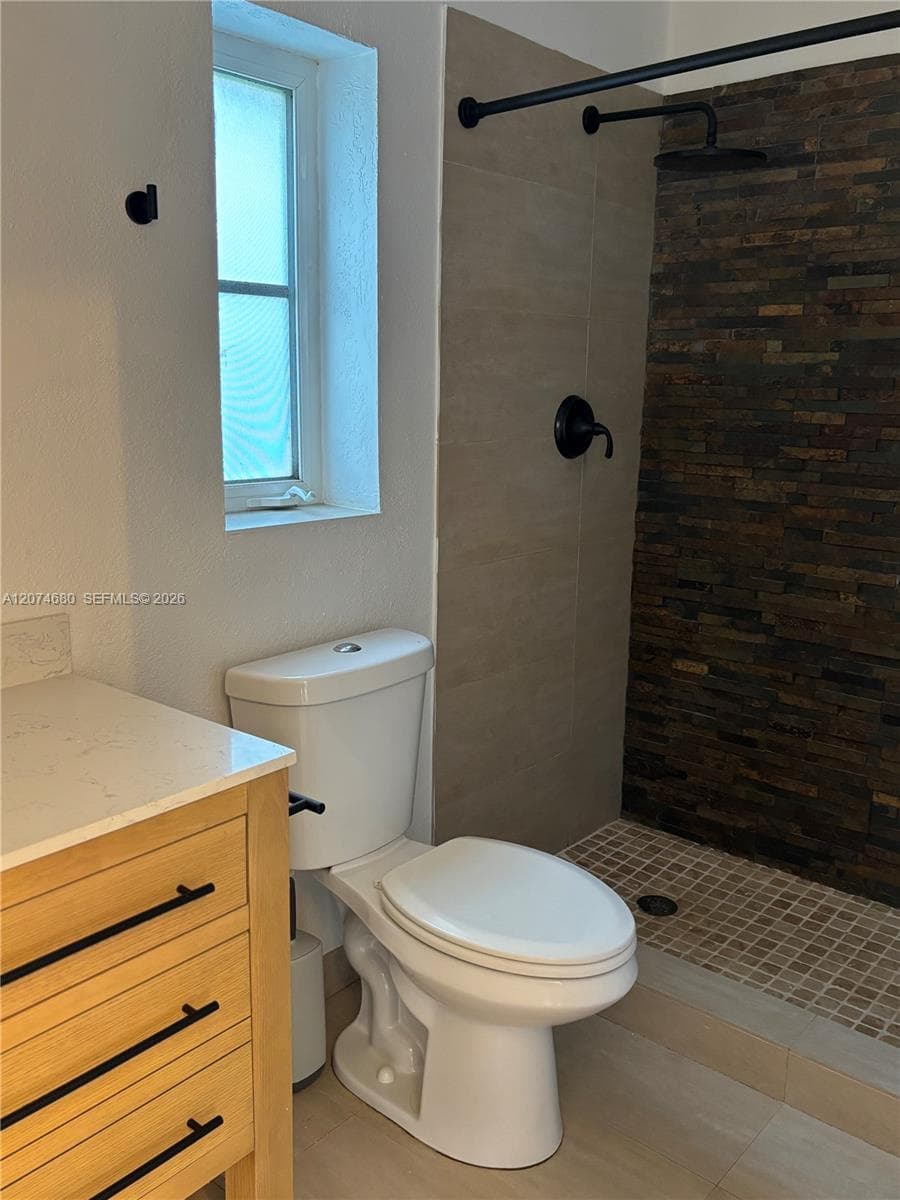 447 Blue Rd, Coral Gables, FL 33146 photo 4