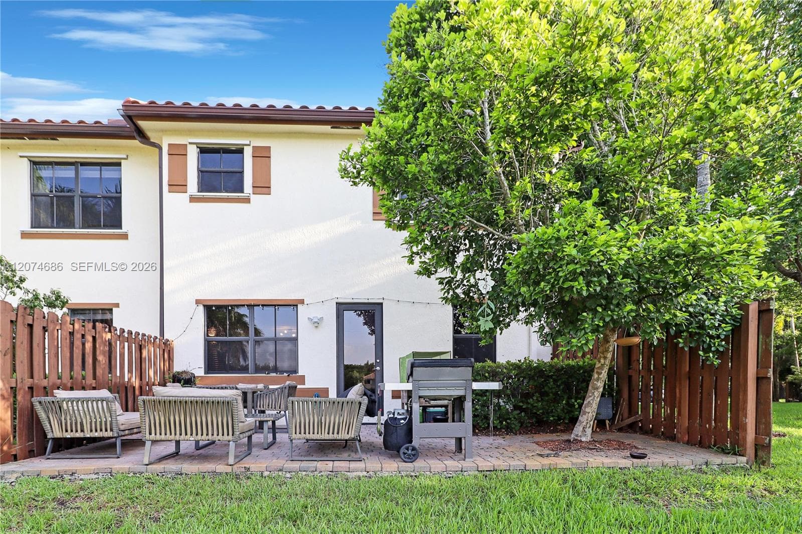 12365 S Village Cir, Davie, FL 33325 photo 2