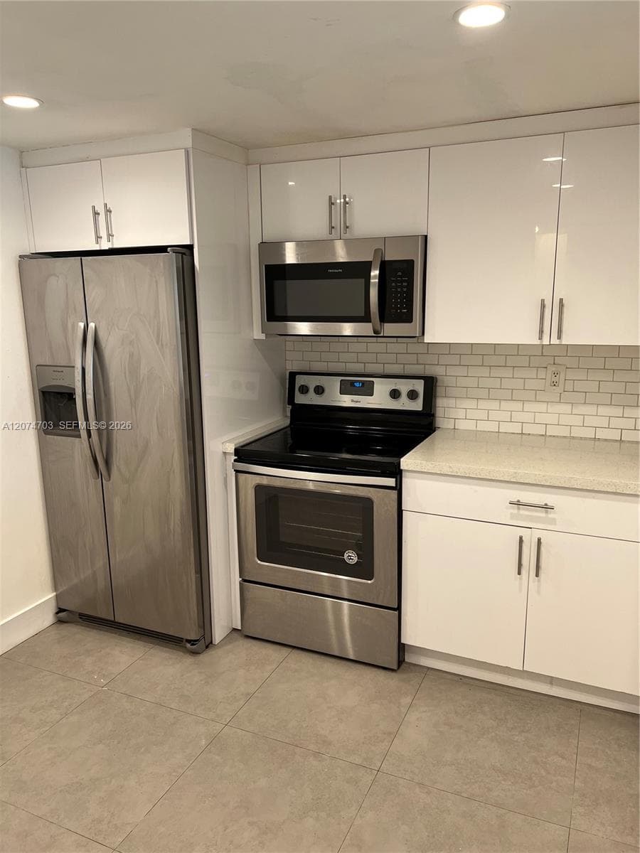 555 NE 15th St # 24E, Miami, FL 33132 photo 3