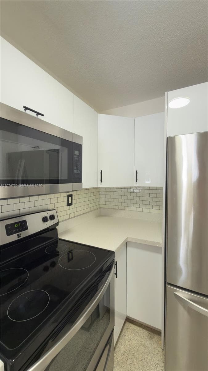 755 SW 6th St # 6, Miami, FL 33130 photo 3