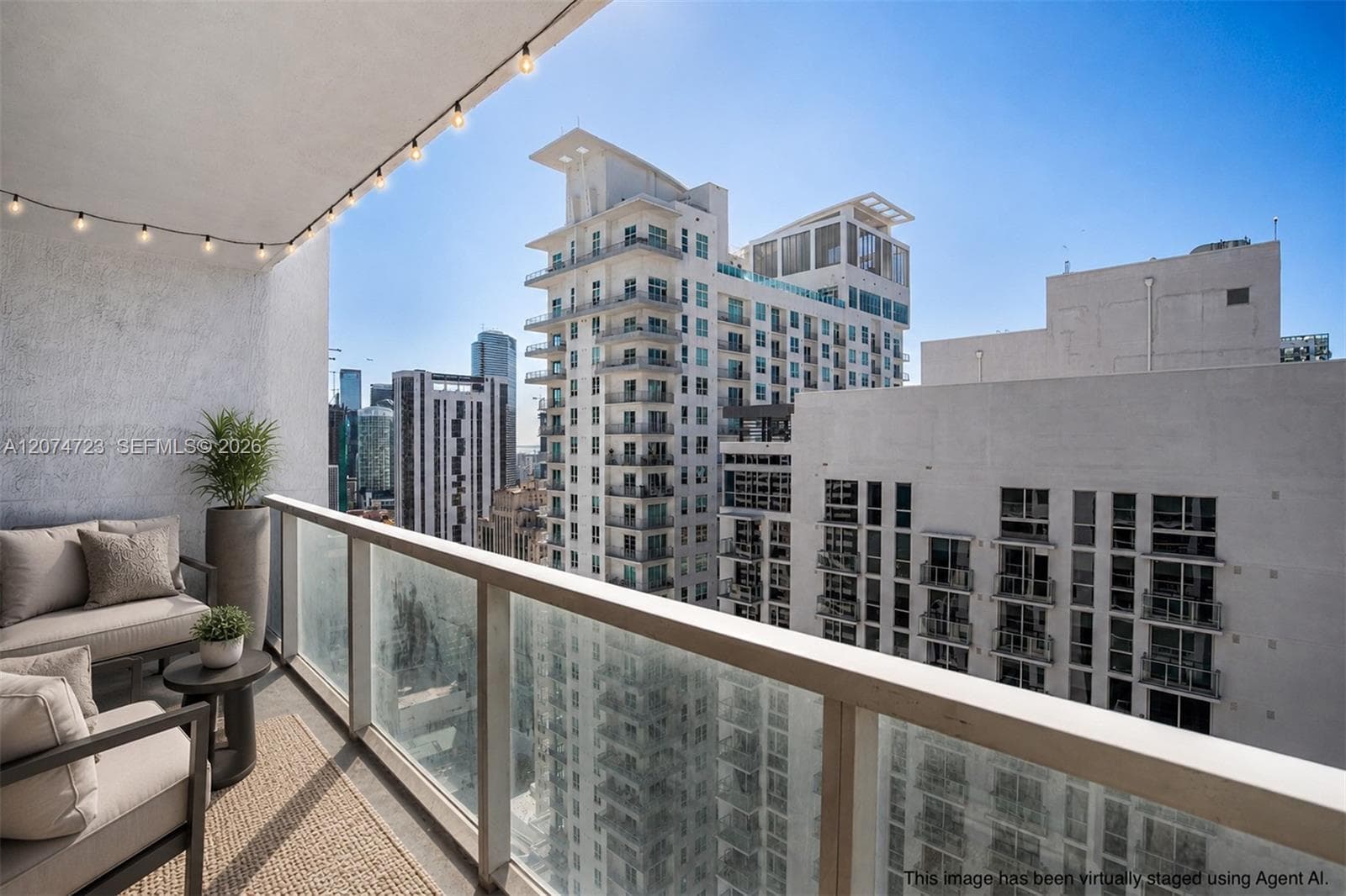253 NE 2nd St # 3104, Miami, FL 33132 photo 2