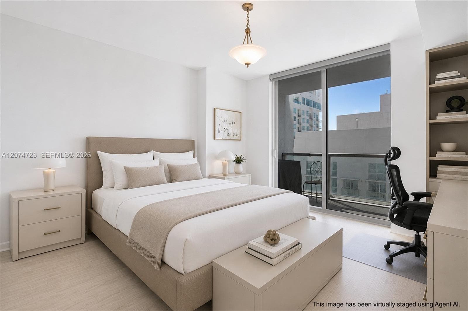 253 NE 2nd St # 3104, Miami, FL 33132 photo 4