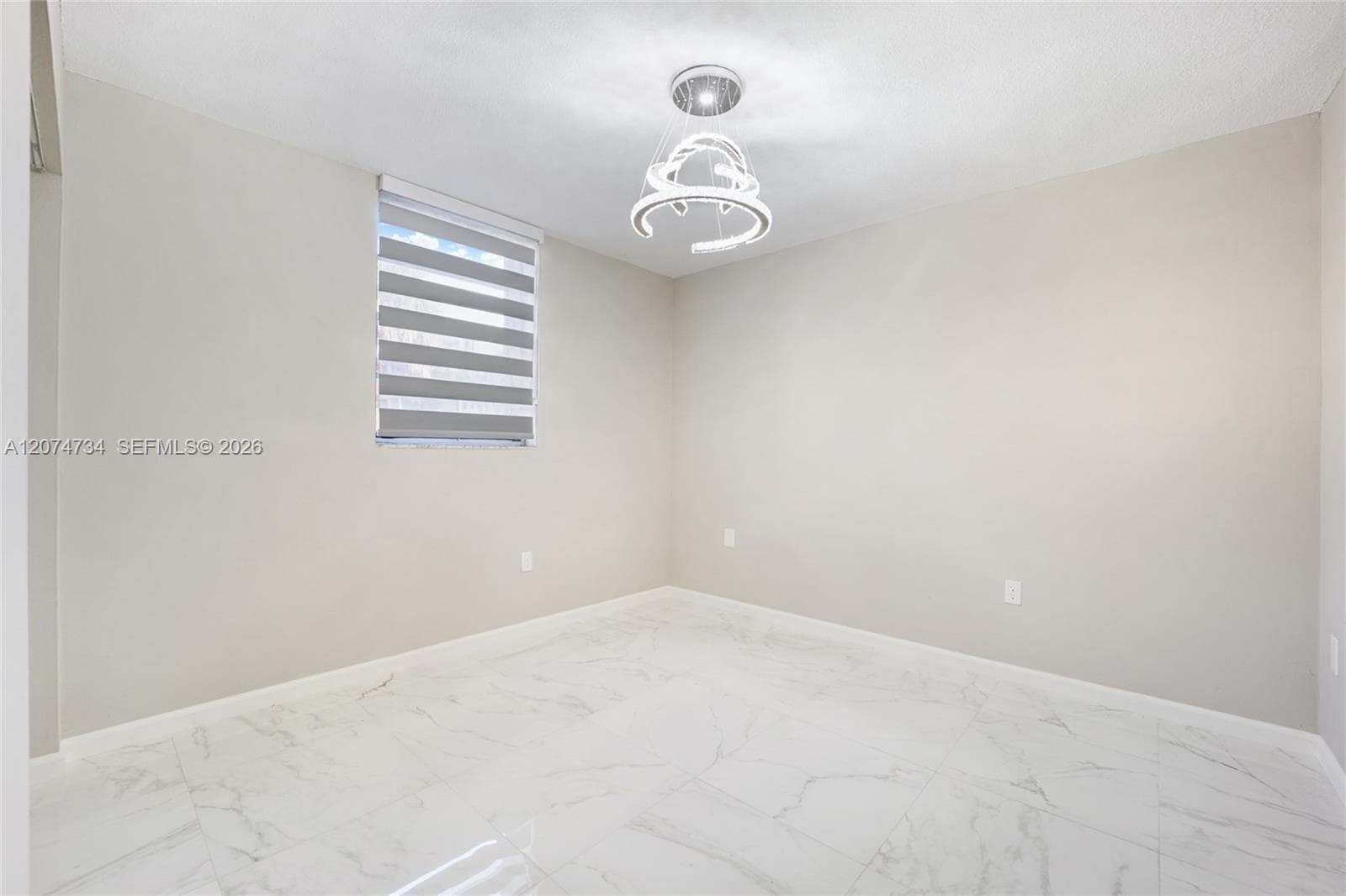 10000 NW 80th Ct # 2102, Hialeah Gardens, FL 33016