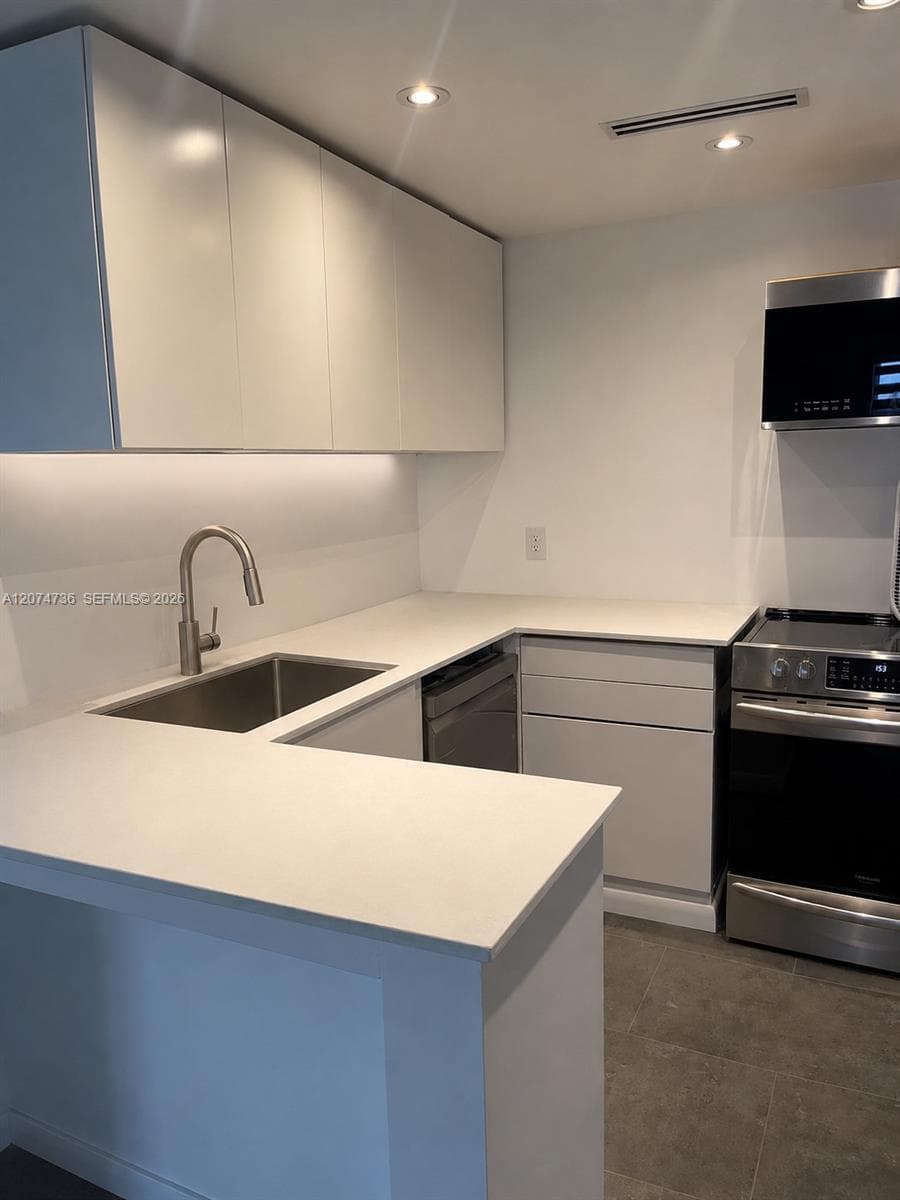 3545 NE 167th St # 507, North Miami Beach, FL 33160 photo 3