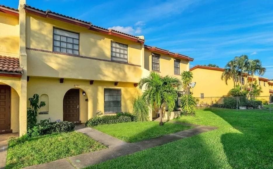 2760 NW 47TH Lane # 2805, Lauderdale Lakes, FL 33313 photo 3