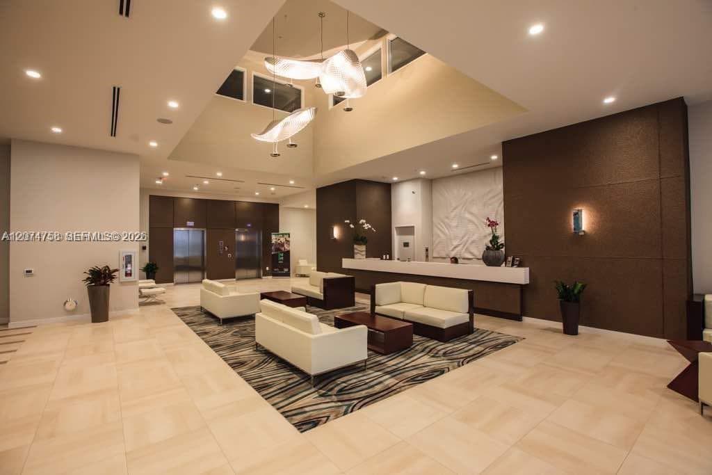 7751 NW 107th Ave # 707, Doral, FL 33178 photo 2