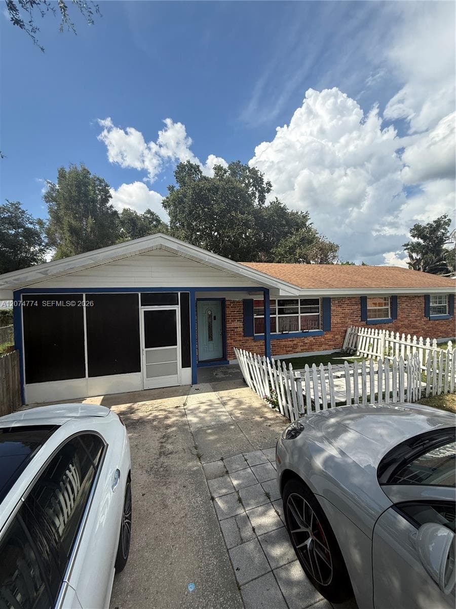 679 ave g # 1, Winter Haven, FL 33880