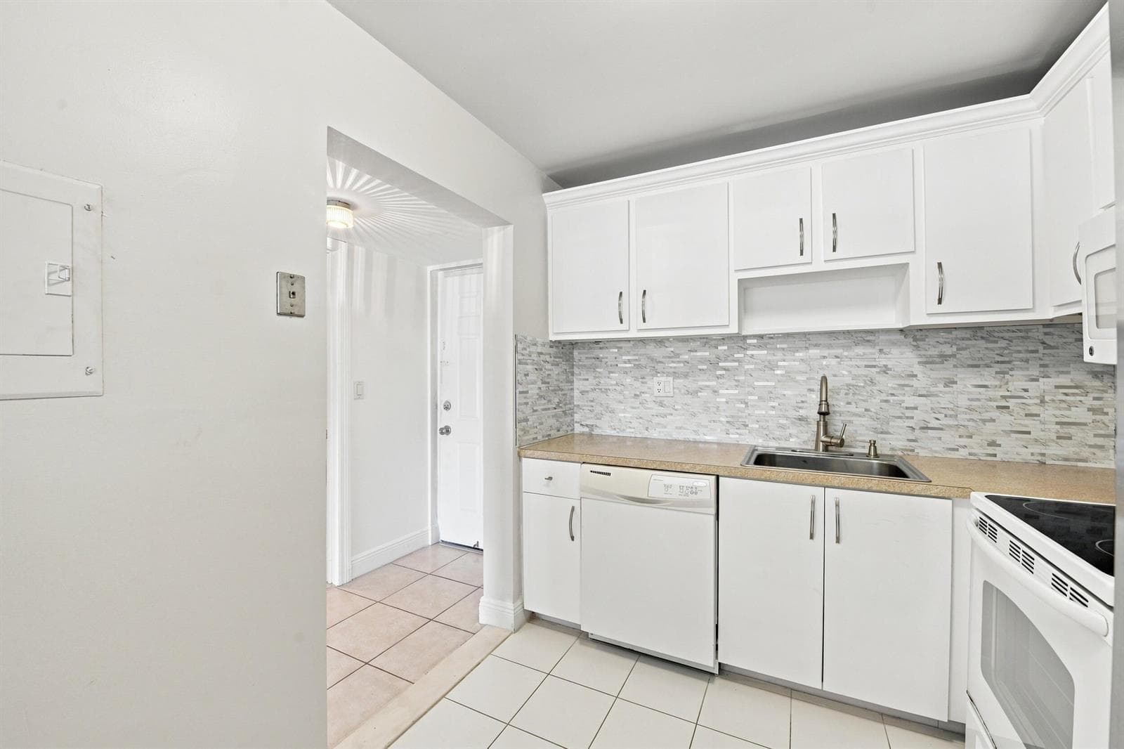 9300 SW 8th Street # 219, Boca Raton, FL 33428 photo 3