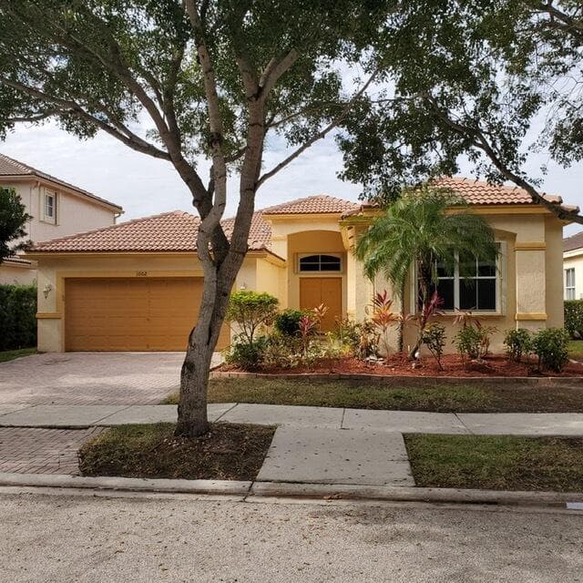 1002 Lavender Circle, Weston, FL 33327