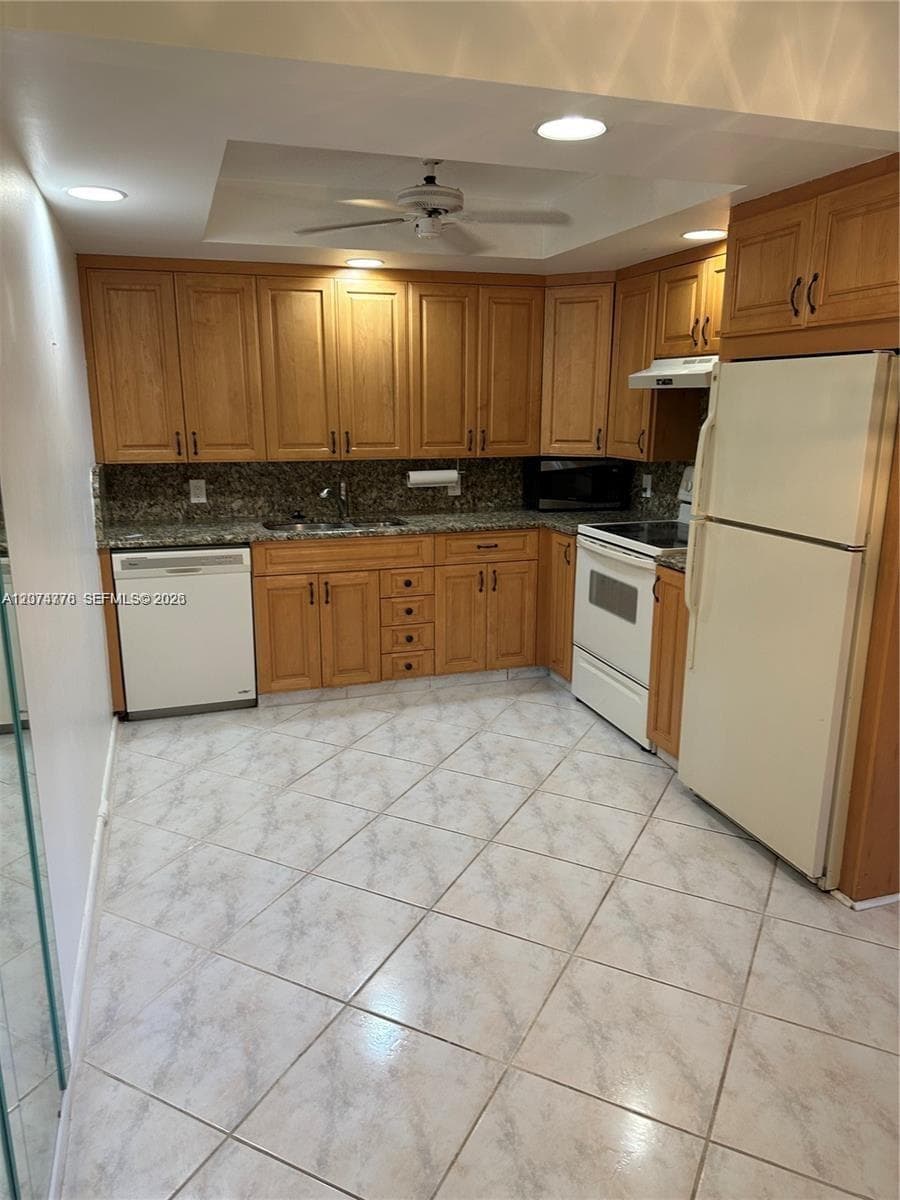 2027 Hythe B # 2027, Boca Raton, FL 33434 photo 3