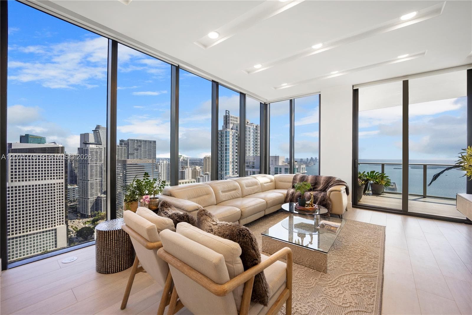 1010 Brickell Ave # 4701, Miami, FL 33131 photo 3