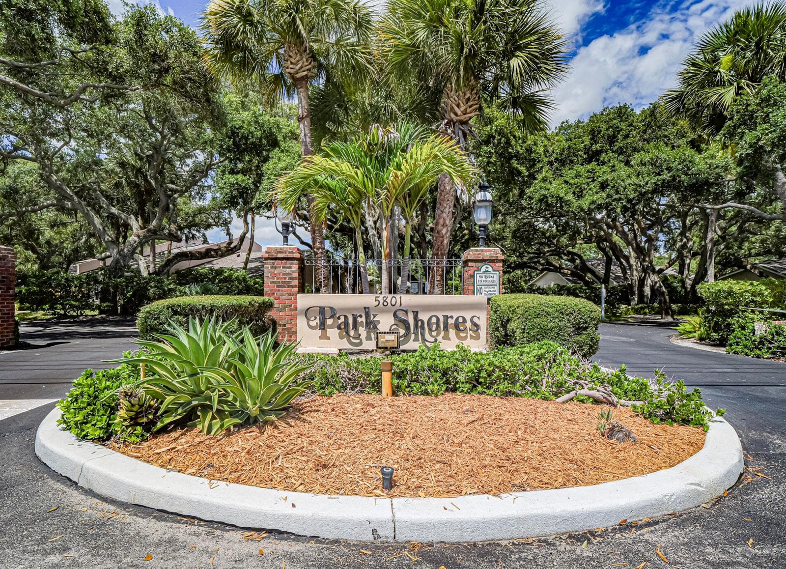 219 E Park Shores Circle # 219B, Indian River Shores, FL 32963