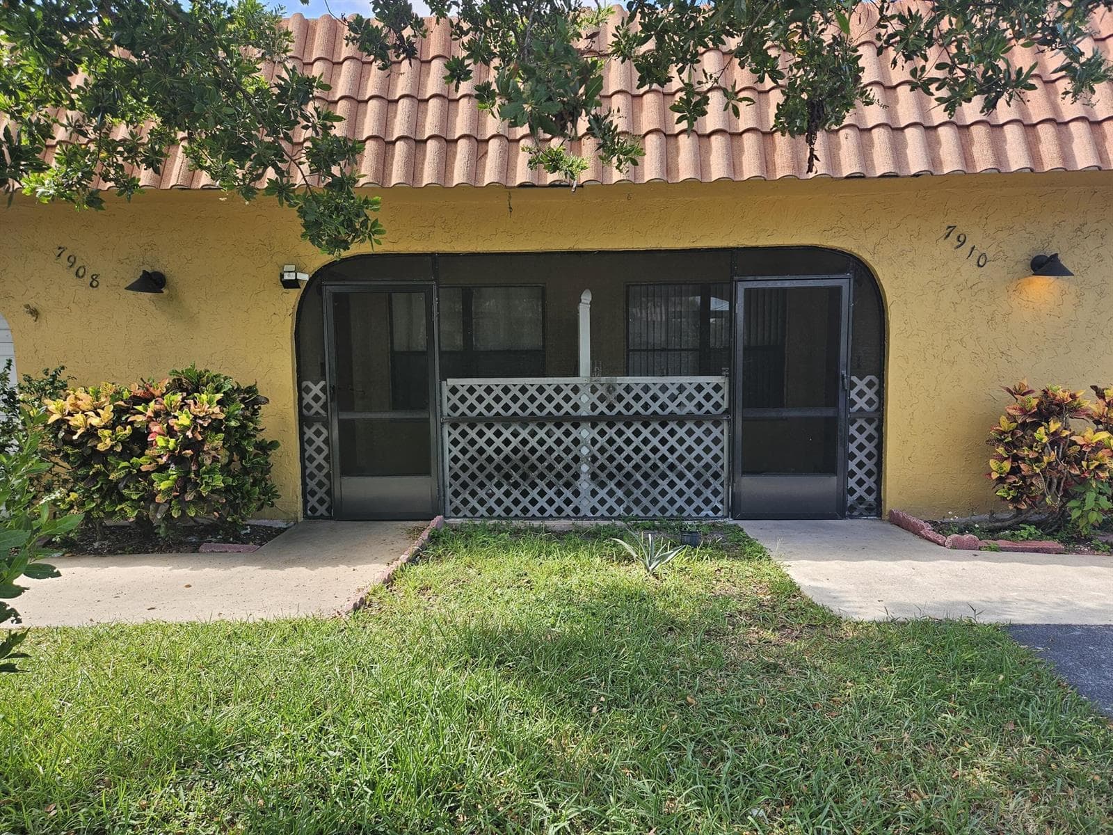 7910 NW 70th Court, Tamarac, FL 33321 photo 3