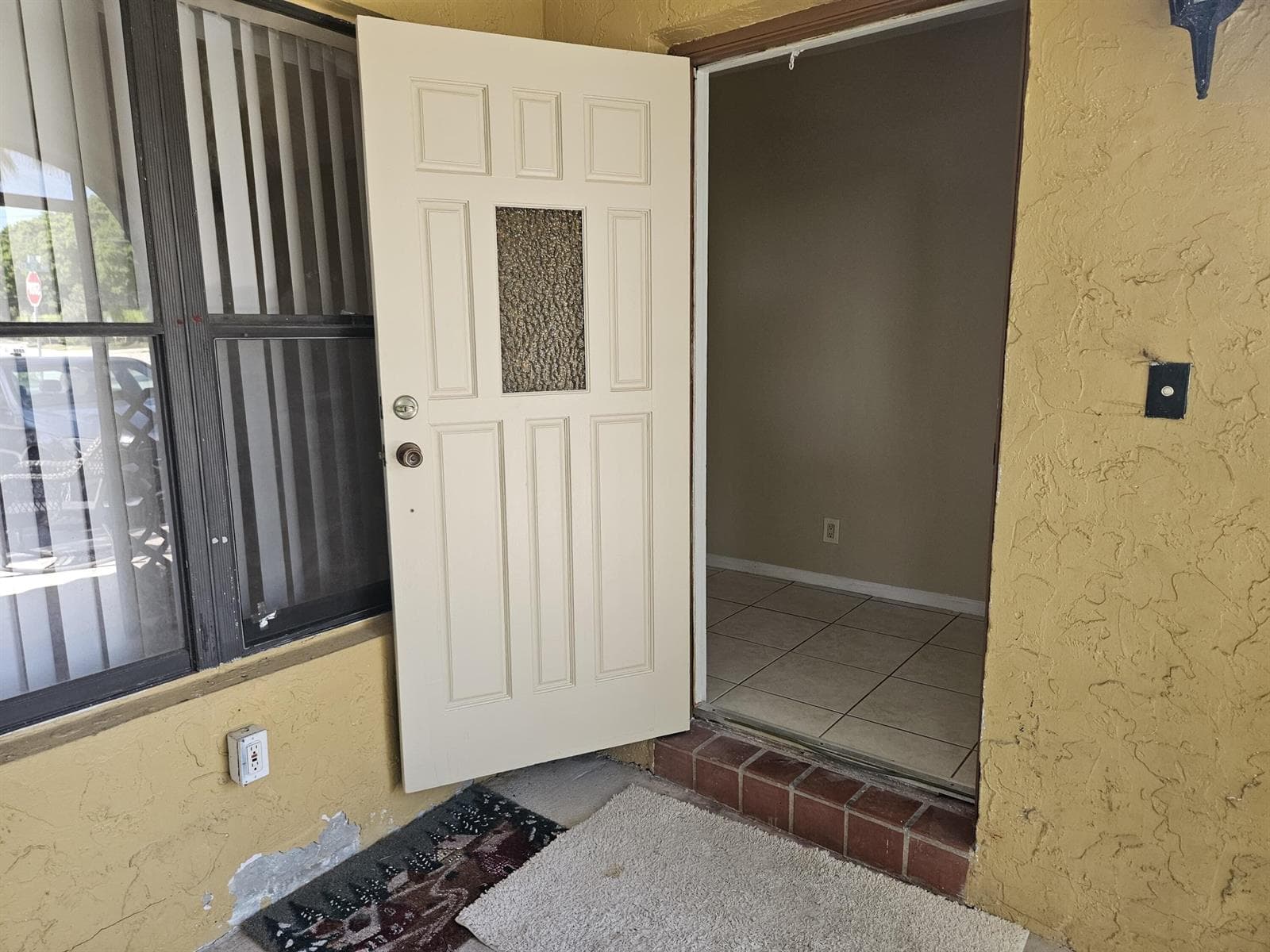 7910 NW 70th Court, Tamarac, FL 33321 photo 5