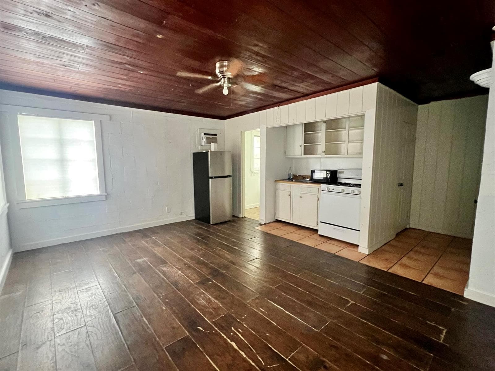 3261 S Us Highway 1 # 4, Fort Pierce, FL 34982 photo 2