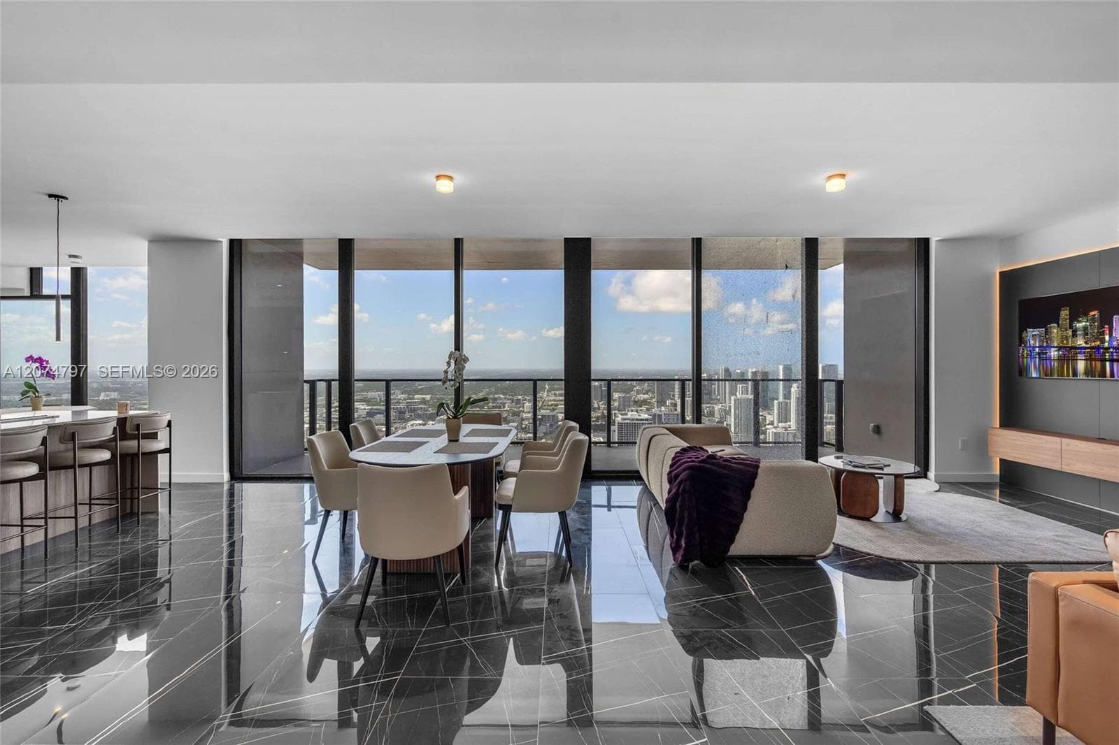 20 NE 11th Street # 6101, Miami, FL 33132 photo 2