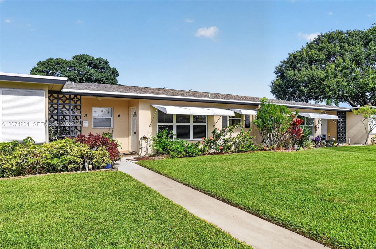 867 North Dr # B, Delray Beach, FL 33445 photo 5