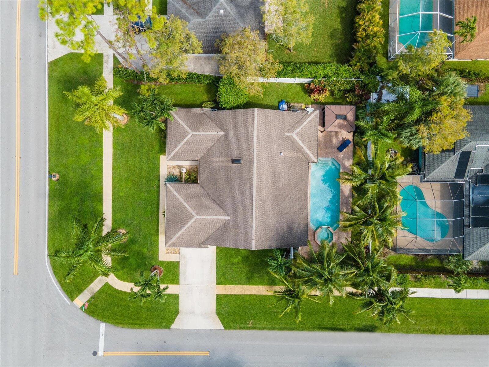 14832 PADDOCK Drive, Wellington, FL 33414 photo 3