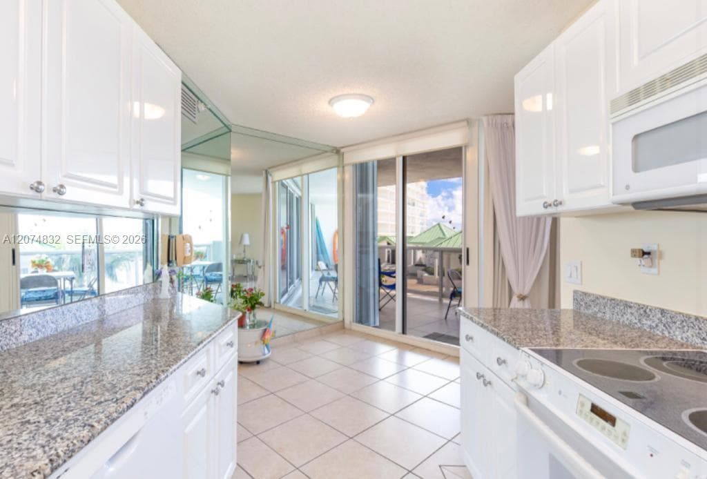 16711 Collins Ave # 706, Sunny Isles Beach, FL 33160 photo 2