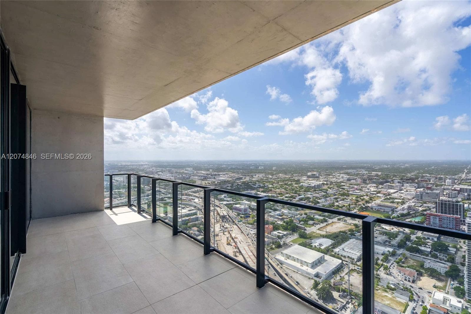 20 NE 11th Street # 6101, Miami, FL 33132 photo 4
