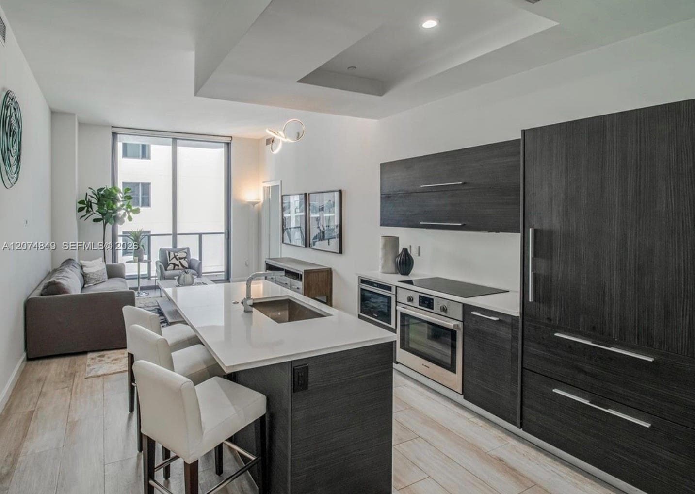 55 SW 9th St # 4409, Miami, FL 33130 photo 2