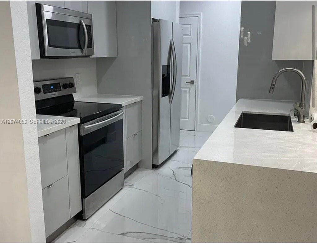 20950 SW 87th Ave # 305, Cutler Bay, FL 33189 photo 3