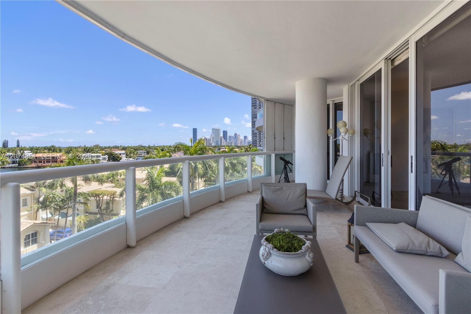 21050 Point Pl # 604, Aventura, FL 33180