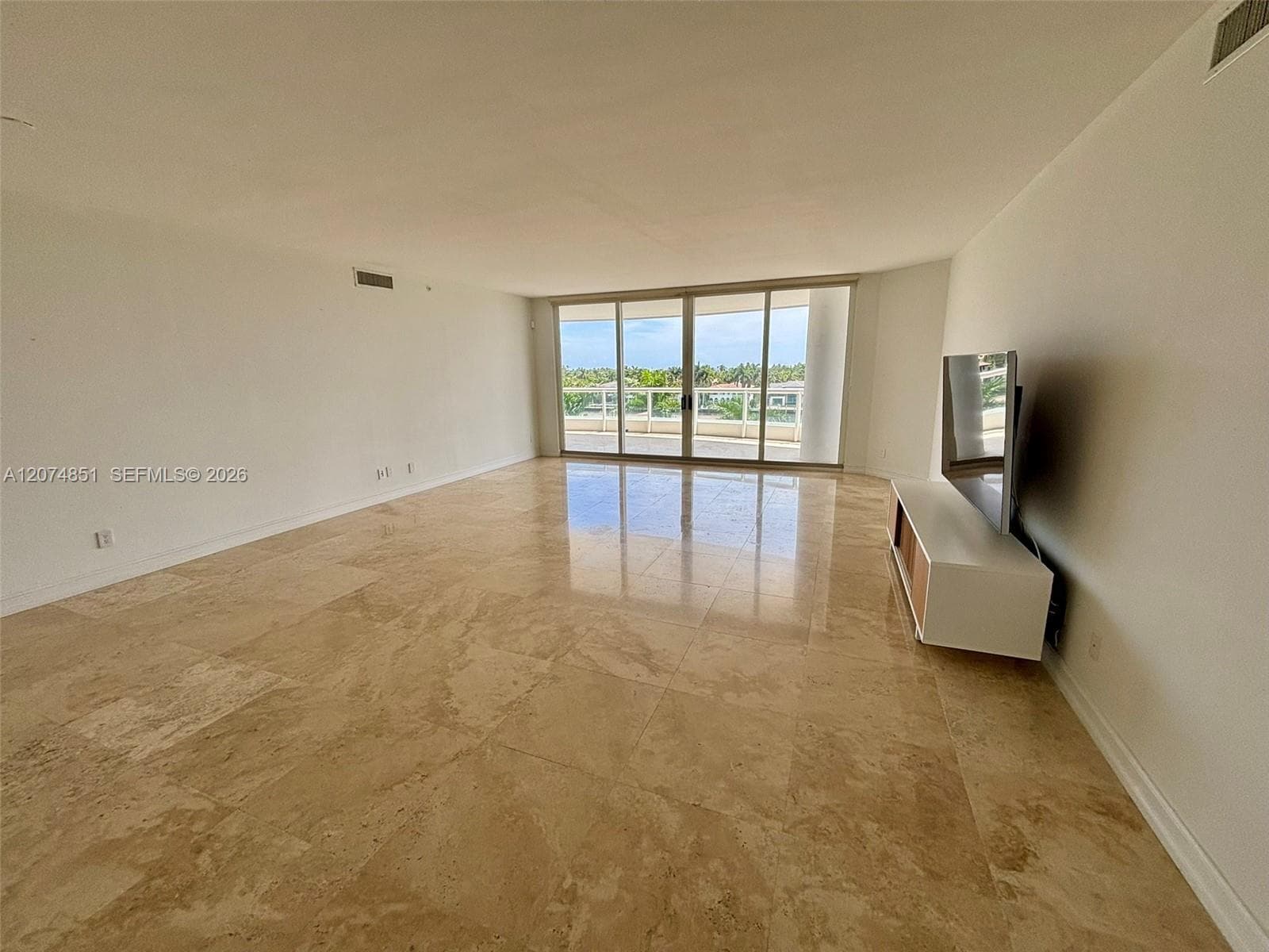 21050 Point Pl # 604, Aventura, FL 33180 photo 4