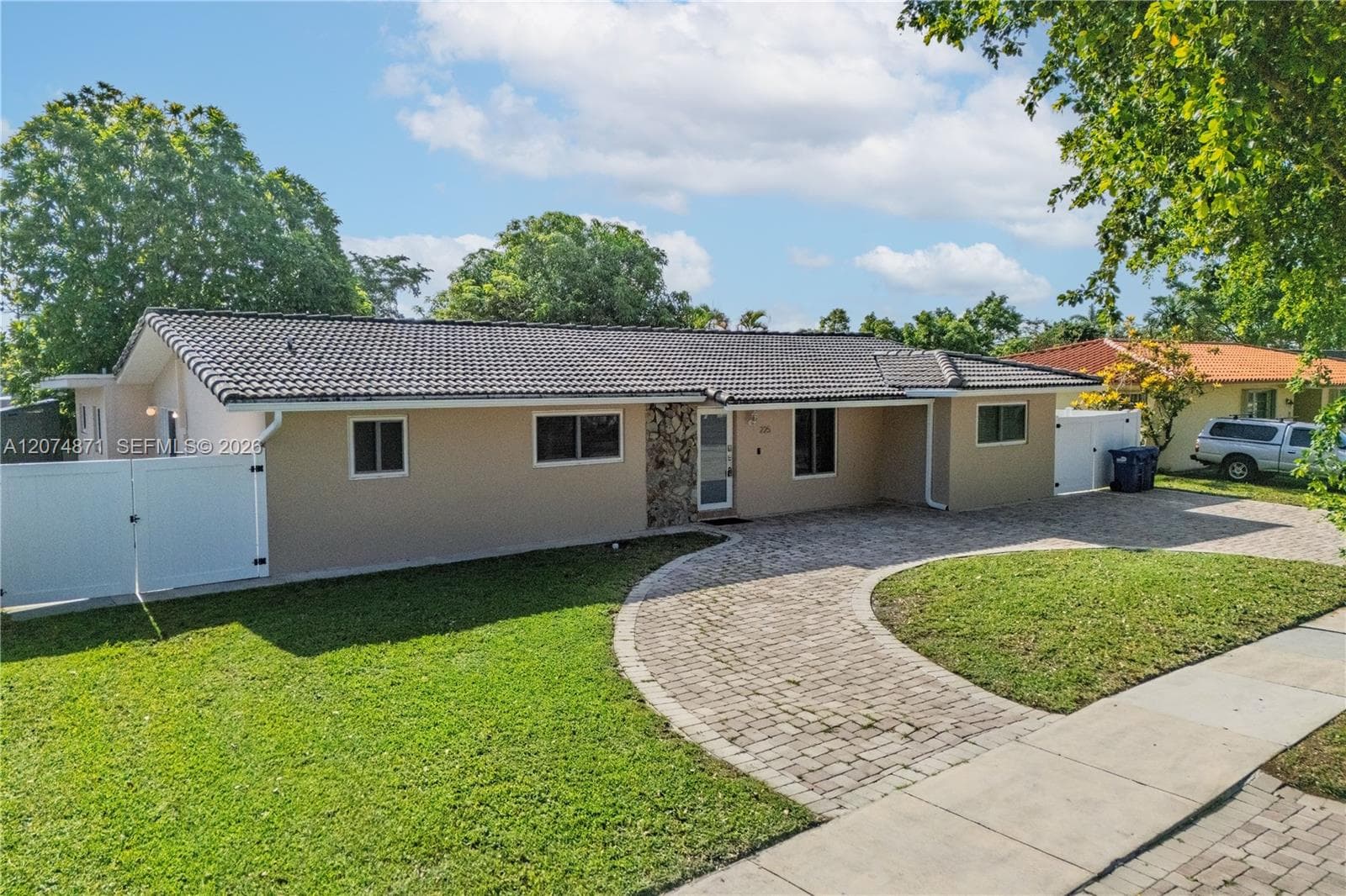 225 SW 102nd Pl, Sweetwater, FL 33174 photo 3