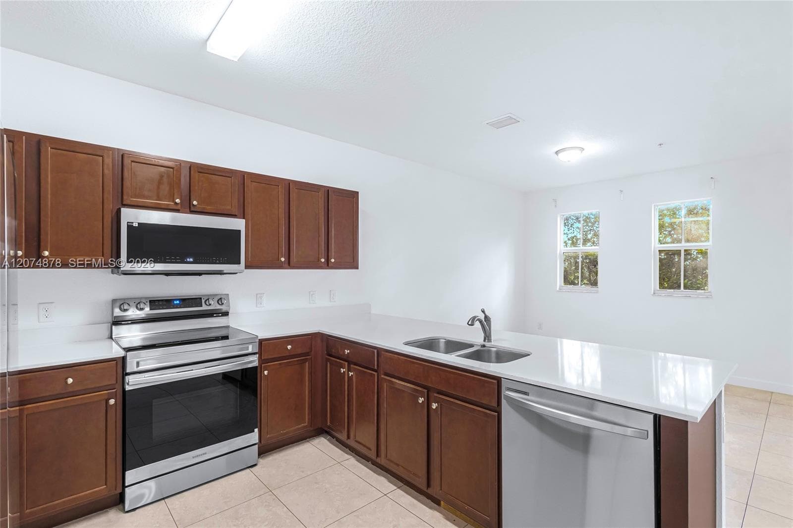 260 NW 109th Ave # 204, Miami, FL 33172 photo 2