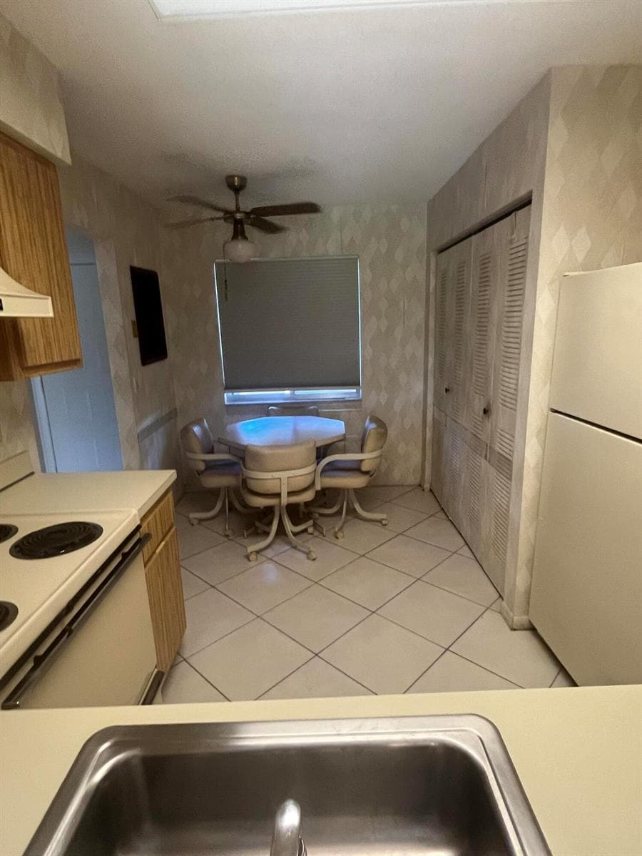 7006 HUNTINGTON Lane # 302, Delray Beach, FL 33446 photo 5
