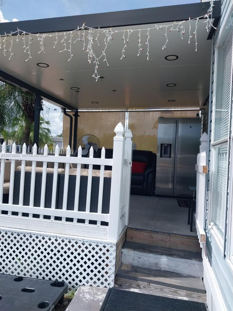19800 SW 180th Ave   lot#392, Miami, FL 33187 photo 3