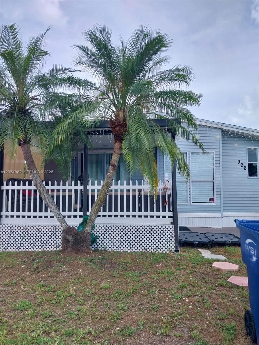 19800 SW 180th Ave   lot#392, Miami, FL 33187