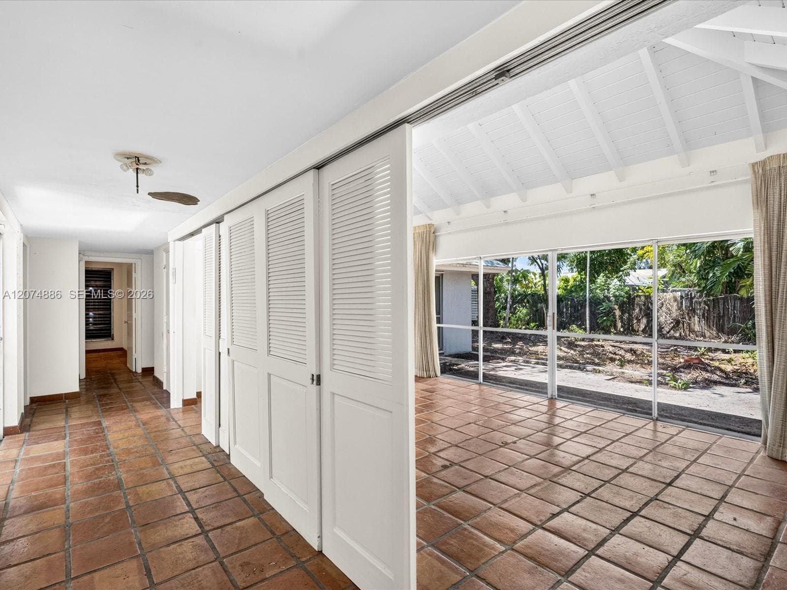 5710 SW 89th Ave, Miami, FL 33173 photo 2