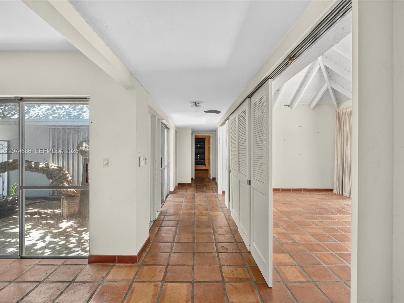5710 SW 89th Ave, Miami, FL 33173 photo 3