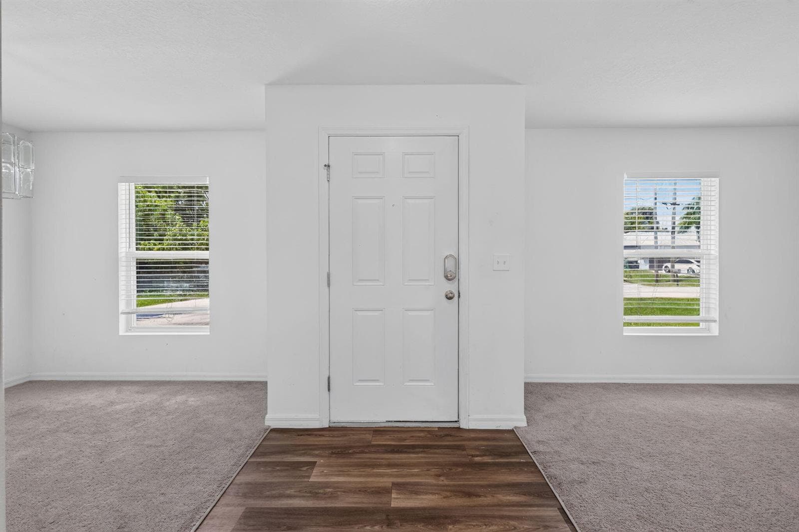 2078 SE JOYNER Circle, Port St. Lucie, FL 34952 photo 2