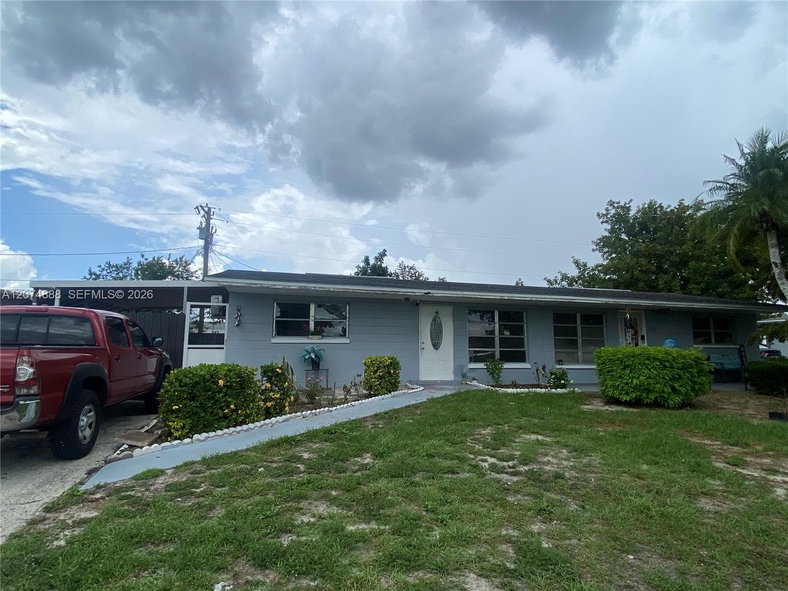 1111 N VINEYARD ST # -, Lehigh Acres, FL 33936