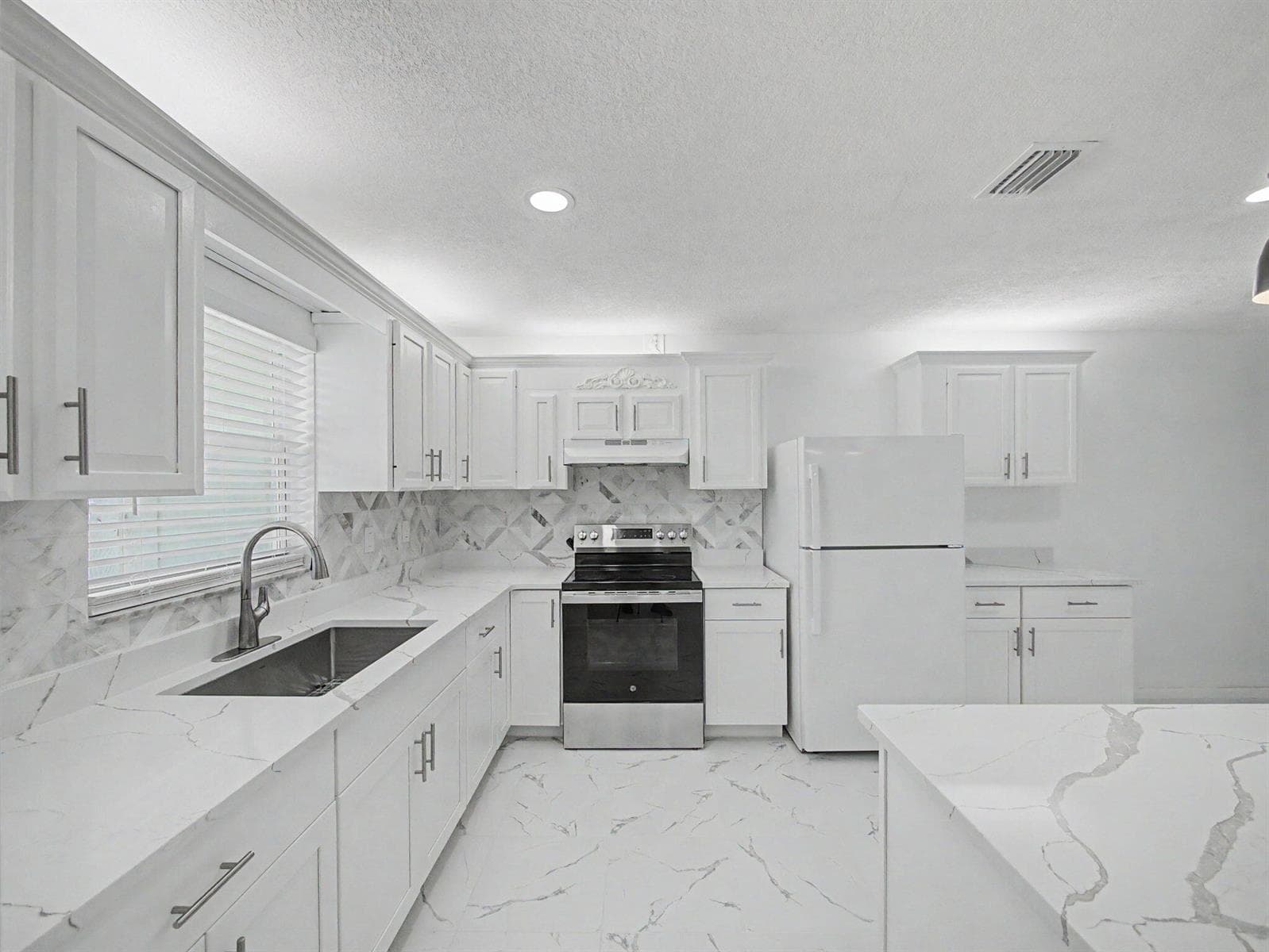 3961 SE DIXIE ROSS Street, Stuart, FL 34997 photo 4