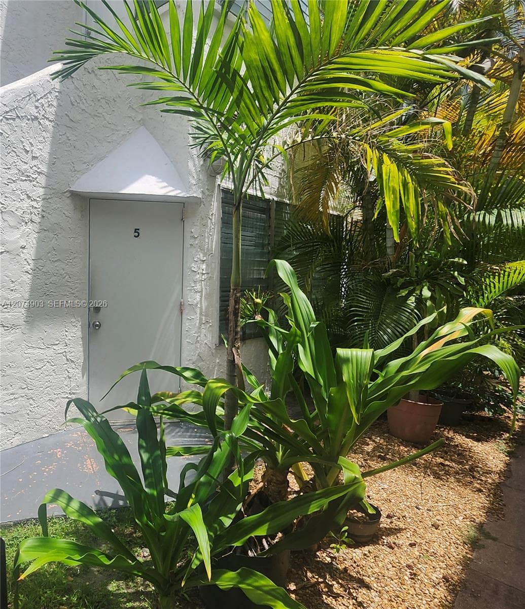 1507 Meridian Ave # 5, Miami Beach, FL 33139 photo 3