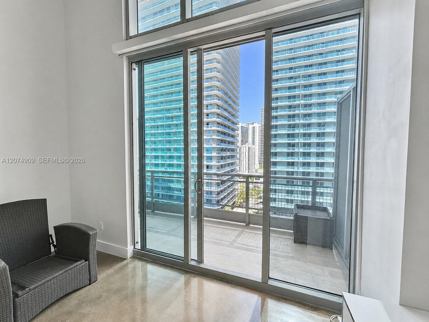 690 SW 1st Ct # 2318, Miami, FL 33130