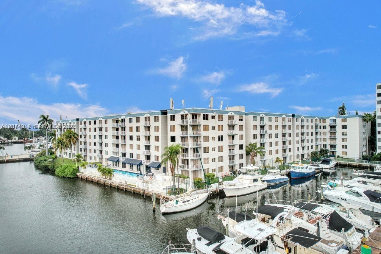1720 NW N River Dr # 210, Miami, FL 33125