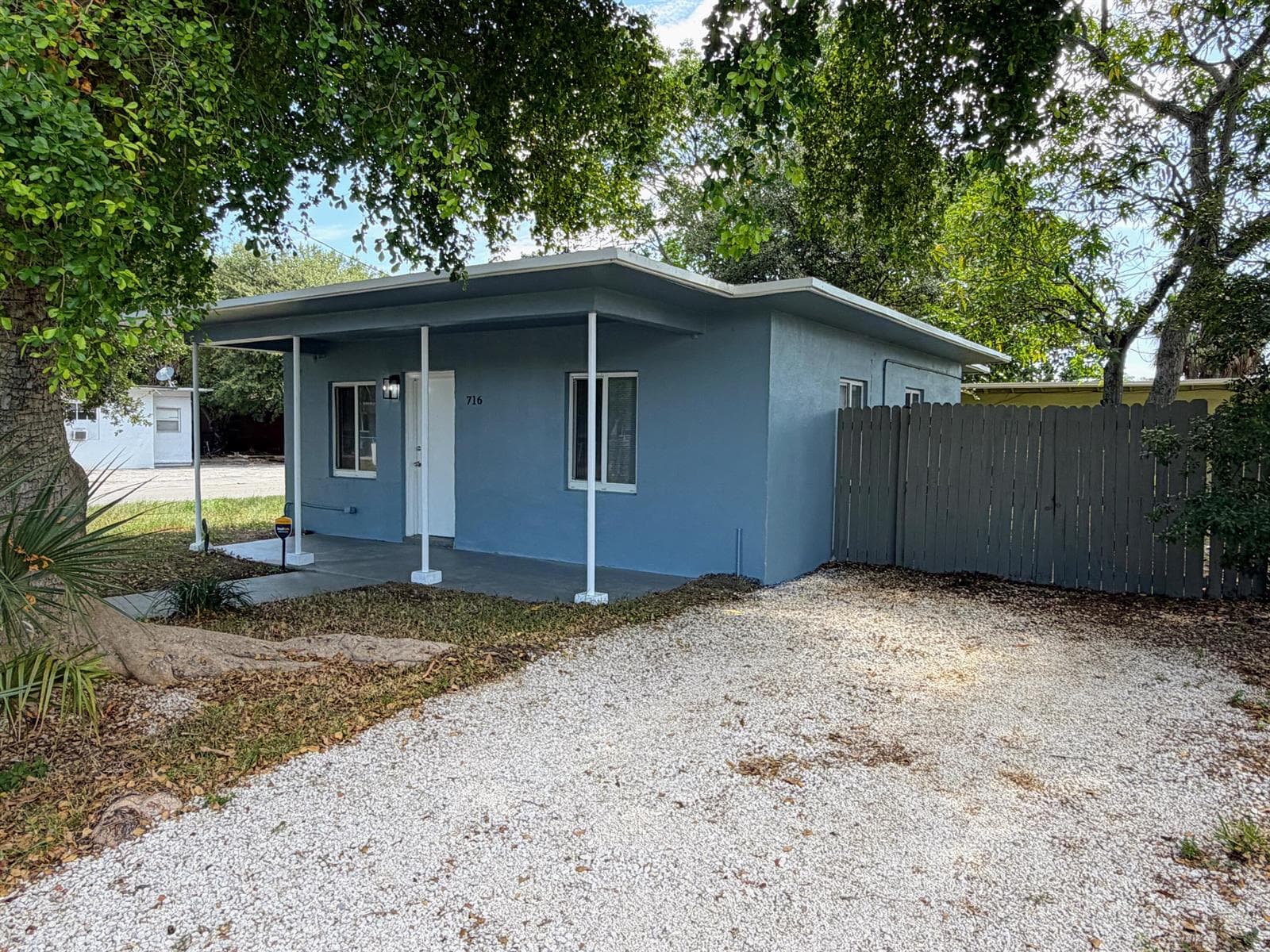 716 NW 17TH Avenue, Fort Lauderdale, FL 33311 photo 2