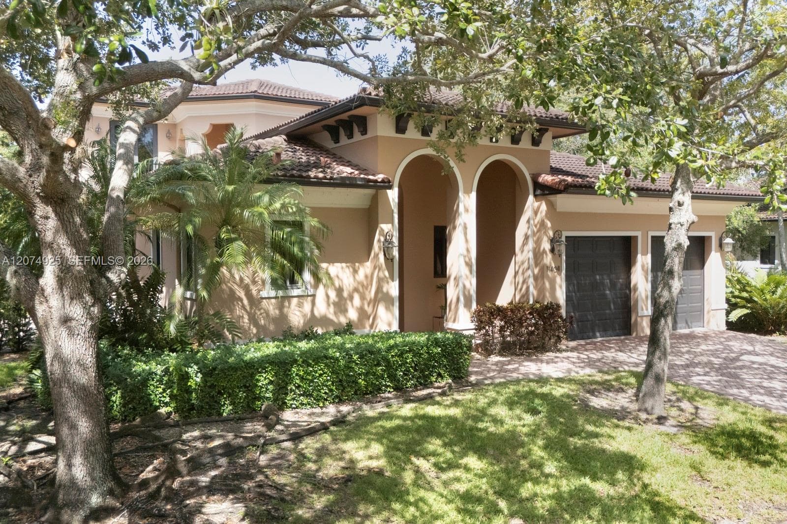 11404 Four Fillies Rd, Pinecrest, FL 33156 photo 2