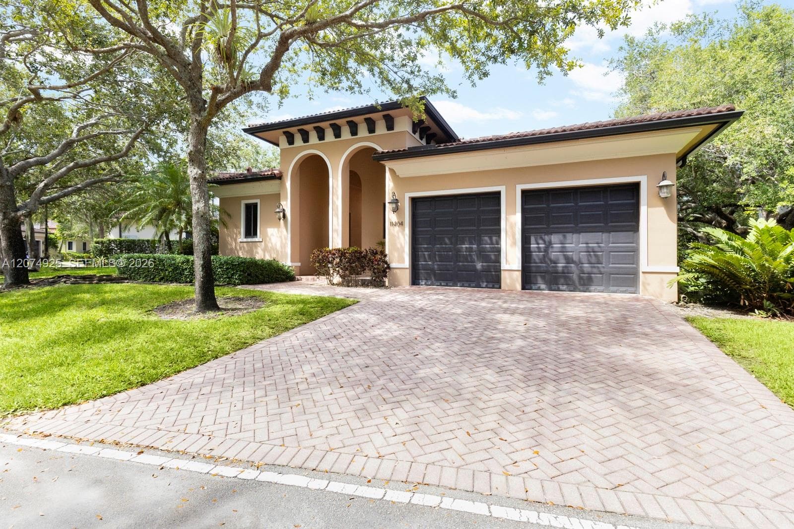 11404 Four Fillies Rd, Pinecrest, FL 33156 photo 3