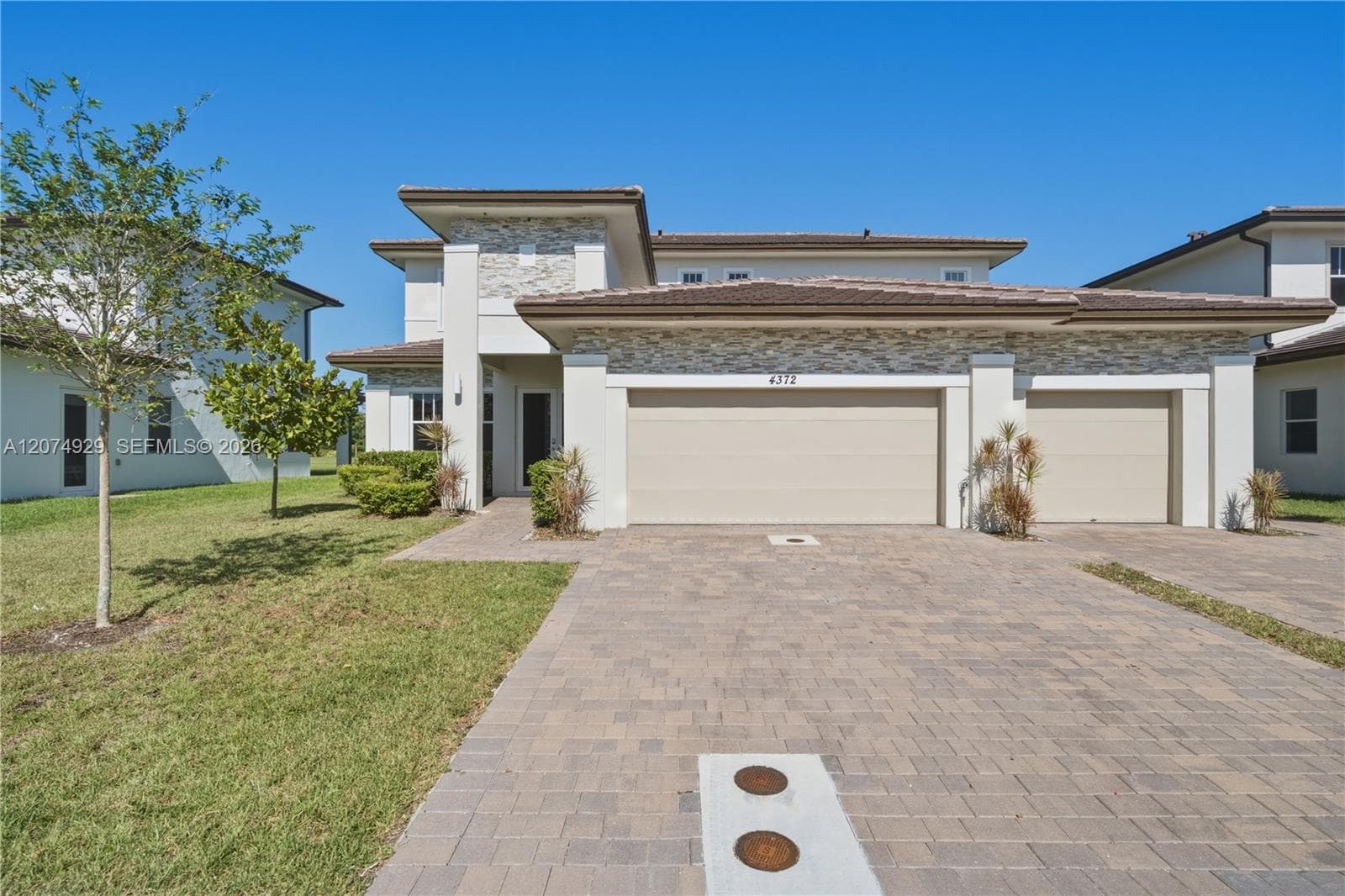4372 SW 122nd Ter, Davie, FL 33330 photo 2