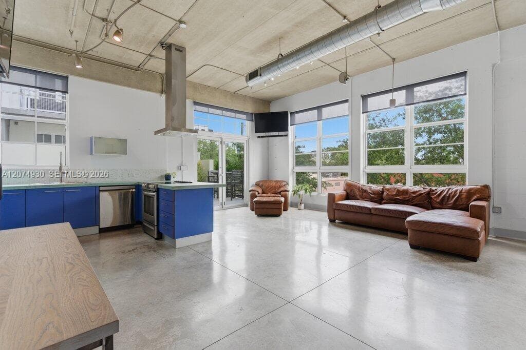 425 N Andrews Ave # 202, Fort Lauderdale, FL 33301 photo 3